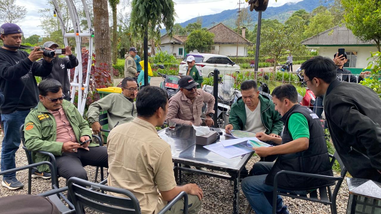 Ratusan Rumah Tempati Tanah PPTKH dan Perkebunan di Kertasari, Kang DS: Insya Allah Akan Saya Perjuangkan Jadi Hak Milik